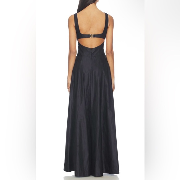 Lovers + Friends Dresses & Skirts - Lovers + Friends Esmeralda Gown